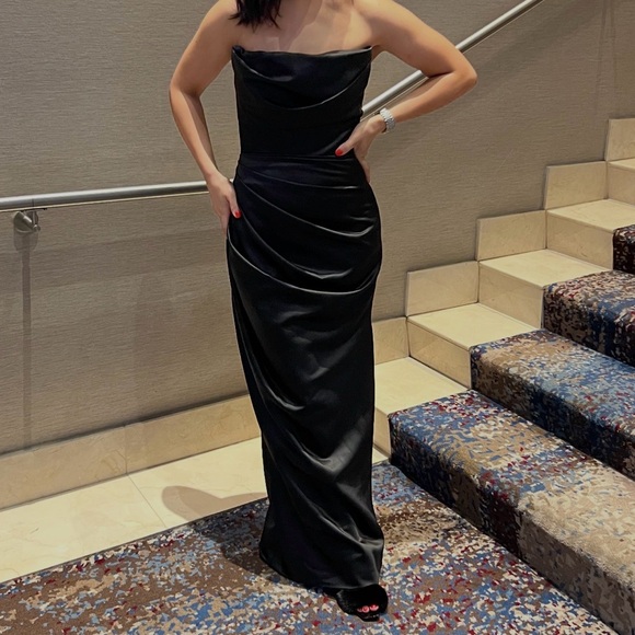 House of CB Adrienne Satin Strapless Gown - Picture 4 of 4